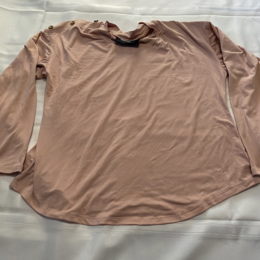 Inner Circle Dusty Rose V-Neck Long Sleeve Top Gold Button Shoulder M4M0085C L